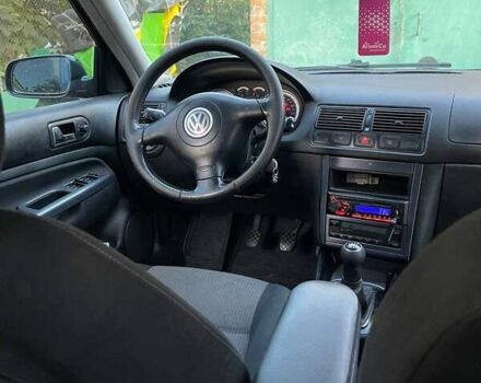 Зеленый Фольксваген Гольф, объемом двигателя 1.6 л и пробегом 332 тыс. км за 4500 $, фото 6 на Automoto.ua