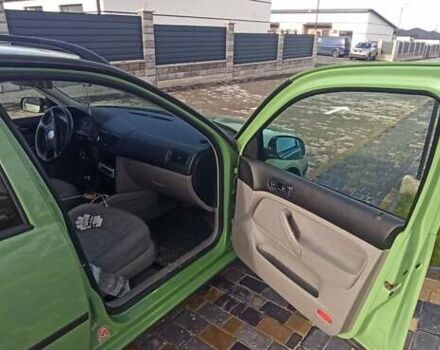 Зеленый Фольксваген Гольф, объемом двигателя 1.9 л и пробегом 366 тыс. км за 4500 $, фото 7 на Automoto.ua