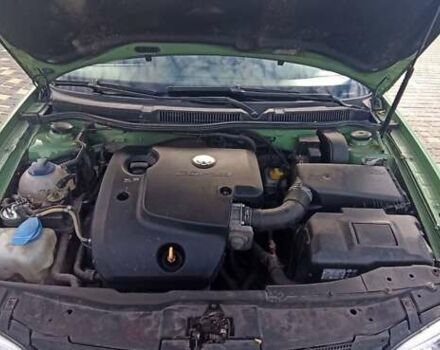 Зеленый Фольксваген Гольф, объемом двигателя 1.9 л и пробегом 366 тыс. км за 4500 $, фото 3 на Automoto.ua