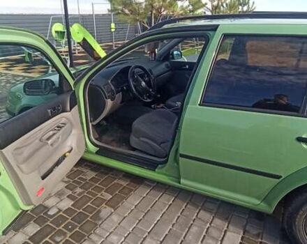 Зеленый Фольксваген Гольф, объемом двигателя 1.9 л и пробегом 366 тыс. км за 4500 $, фото 1 на Automoto.ua