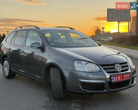 Зеленый Фольксваген Гольф, объемом двигателя 1.6 л и пробегом 174 тыс. км за 6500 $, фото 2 на Automoto.ua