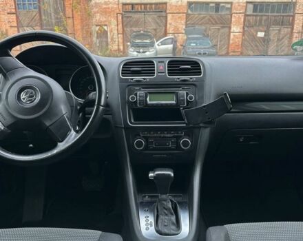 Зеленый Фольксваген Гольф, объемом двигателя 1.4 л и пробегом 200 тыс. км за 7800 $, фото 3 на Automoto.ua