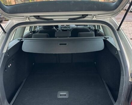 Зеленый Фольксваген Гольф, объемом двигателя 1.4 л и пробегом 200 тыс. км за 7800 $, фото 6 на Automoto.ua