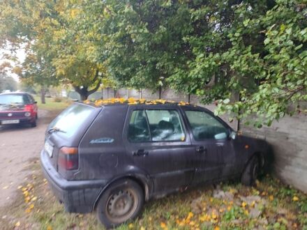 Зеленый Фольксваген Гольф, объемом двигателя 0 л и пробегом 213 тыс. км за 827 $, фото 1 на Automoto.ua