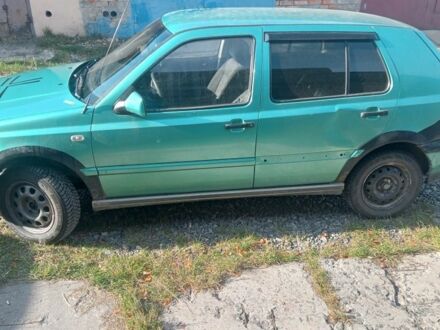 Зелений Фольксваген Гольф, об'ємом двигуна 0 л та пробігом 200 тис. км за 600 $, фото 1 на Automoto.ua