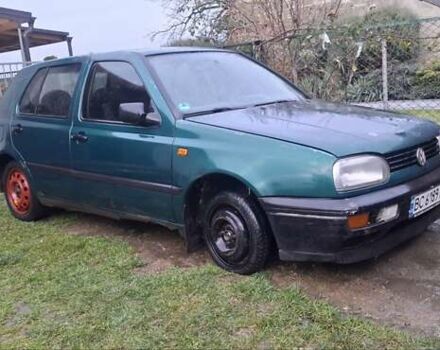 Зелений Фольксваген Гольф, об'ємом двигуна 1.39 л та пробігом 325 тис. км за 500 $, фото 1 на Automoto.ua