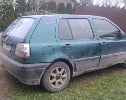 Зеленый Фольксваген Гольф, объемом двигателя 1.39 л и пробегом 315 тыс. км за 800 $, фото 1 на Automoto.ua