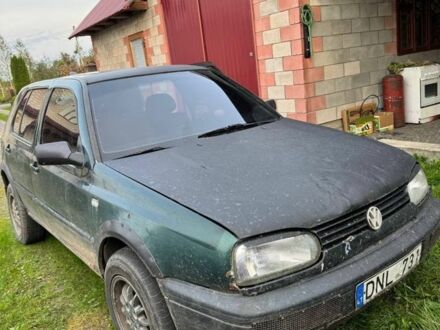 Зелений Фольксваген Гольф, об'ємом двигуна 1.9 л та пробігом 300 тис. км за 600 $, фото 1 на Automoto.ua