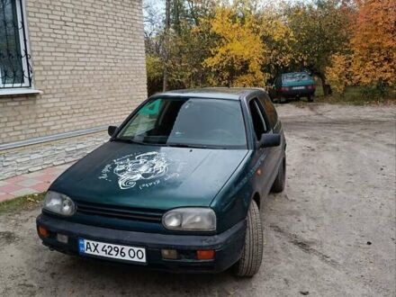 Зеленый Фольксваген Гольф, объемом двигателя 1.4 л и пробегом 246 тыс. км за 2000 $, фото 1 на Automoto.ua