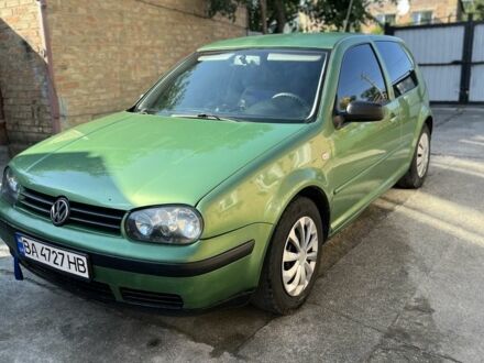 Фольксваген Гольф 1998 у Кропивницькому (Кіровограді) на Automoto.ua Зелений Фольксваген Гольф, об'ємом двигуна 1.6 л та пробігом 335 тис. км за 2800 $, фото 1 на Automoto.ua