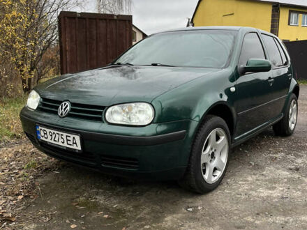 Зеленый Фольксваген Гольф, объемом двигателя 1.6 л и пробегом 292 тыс. км за 3900 $, фото 1 на Automoto.ua