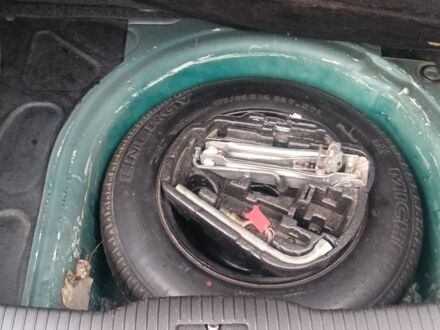 Зеленый Фольксваген Гольф, объемом двигателя 1.4 л и пробегом 220 тыс. км за 2256 $, фото 1 на Automoto.ua