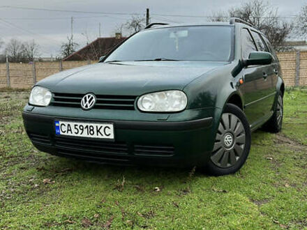 Зеленый Фольксваген Гольф, объемом двигателя 1.98 л и пробегом 315 тыс. км за 4400 $, фото 1 на Automoto.ua