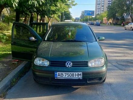 Фольксваген Гольф 2000 в Виннице на Automoto.ua Зеленый Фольксваген Гольф, объемом двигателя 1.6 л и пробегом 300 тыс. км за 4700 $, фото 1 на Automoto.ua