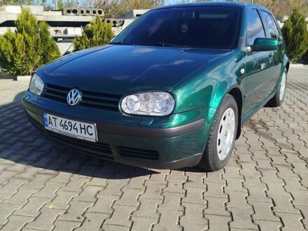 Зеленый Фольксваген Гольф, объемом двигателя 1.6 л и пробегом 307 тыс. км за 4200 $, фото 1 на Automoto.ua