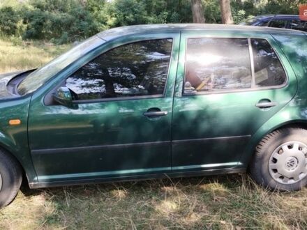 Зеленый Фольксваген Гольф, объемом двигателя 1.4 л и пробегом 170 тыс. км за 1500 $, фото 1 на Automoto.ua