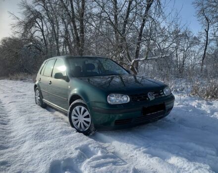 Зеленый Фольксваген Гольф, объемом двигателя 1.4 л и пробегом 140 тыс. км за 3800 $, фото 1 на Automoto.ua