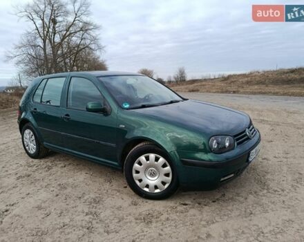 Зеленый Фольксваген Гольф, объемом двигателя 1.39 л и пробегом 231 тыс. км за 3550 $, фото 1 на Automoto.ua