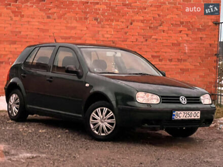 Зеленый Фольксваген Гольф, объемом двигателя 1.39 л и пробегом 210 тыс. км за 2650 $, фото 1 на Automoto.ua