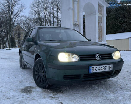 Зелений Фольксваген Гольф, об'ємом двигуна 1.6 л та пробігом 343 тис. км за 3550 $, фото 1 на Automoto.ua