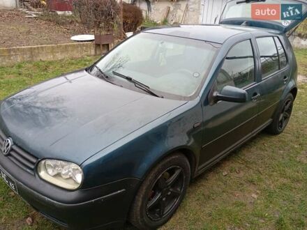 Зеленый Фольксваген Гольф, объемом двигателя 1.9 л и пробегом 390 тыс. км за 2400 $, фото 1 на Automoto.ua