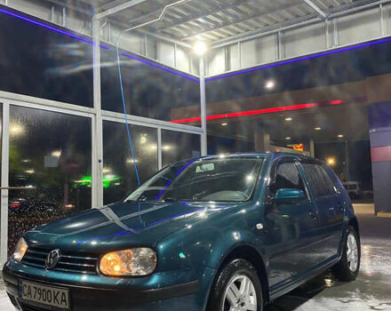 Зеленый Фольксваген Гольф, объемом двигателя 1.6 л и пробегом 197 тыс. км за 4400 $, фото 1 на Automoto.ua