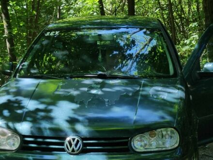 Зеленый Фольксваген Гольф, объемом двигателя 1.9 л и пробегом 350 тыс. км за 784 $, фото 1 на Automoto.ua