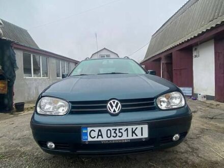 Зеленый Фольксваген Гольф, объемом двигателя 1.39 л и пробегом 250 тыс. км за 4350 $, фото 1 на Automoto.ua