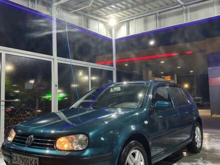 Зеленый Фольксваген Гольф, объемом двигателя 1.6 л и пробегом 197 тыс. км за 4400 $, фото 1 на Automoto.ua