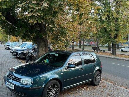 Зеленый Фольксваген Гольф, объемом двигателя 1.6 л и пробегом 193 тыс. км за 5300 $, фото 1 на Automoto.ua