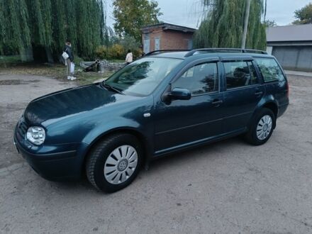 Зеленый Фольксваген Гольф, объемом двигателя 0 л и пробегом 300 тыс. км за 4850 $, фото 1 на Automoto.ua