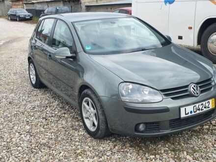 Зеленый Фольксваген Гольф, объемом двигателя 0 л и пробегом 258 тыс. км за 4800 $, фото 1 на Automoto.ua