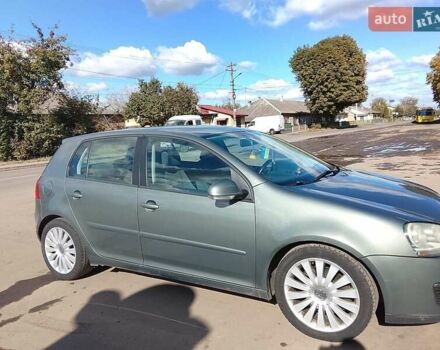 Зеленый Фольксваген Гольф, объемом двигателя 1.4 л и пробегом 235 тыс. км за 6000 $, фото 1 на Automoto.ua