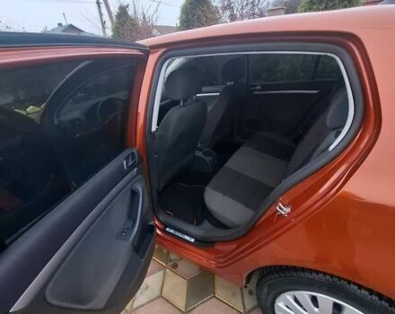 Оранжевый Фольксваген Гольф, объемом двигателя 1.6 л и пробегом 201 тыс. км за 6300 $, фото 14 на Automoto.ua