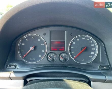 Оранжевый Фольксваген Гольф, объемом двигателя 1.39 л и пробегом 210 тыс. км за 5200 $, фото 17 на Automoto.ua