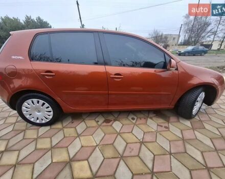 Оранжевый Фольксваген Гольф, объемом двигателя 1.6 л и пробегом 201 тыс. км за 6300 $, фото 4 на Automoto.ua