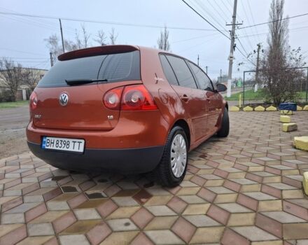 Оранжевый Фольксваген Гольф, объемом двигателя 1.6 л и пробегом 201 тыс. км за 6300 $, фото 3 на Automoto.ua