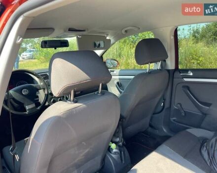 Оранжевый Фольксваген Гольф, объемом двигателя 1.39 л и пробегом 210 тыс. км за 5200 $, фото 11 на Automoto.ua