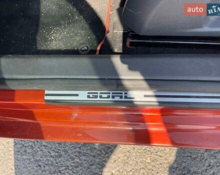 Оранжевый Фольксваген Гольф, объемом двигателя 1.39 л и пробегом 210 тыс. км за 5200 $, фото 14 на Automoto.ua