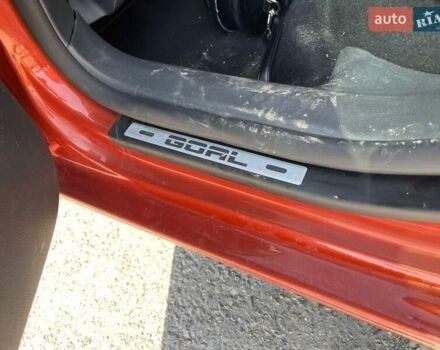Оранжевый Фольксваген Гольф, объемом двигателя 1.39 л и пробегом 210 тыс. км за 5200 $, фото 8 на Automoto.ua