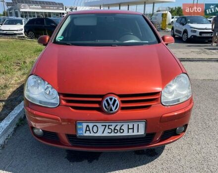 Оранжевый Фольксваген Гольф, объемом двигателя 1.39 л и пробегом 210 тыс. км за 5200 $, фото 2 на Automoto.ua