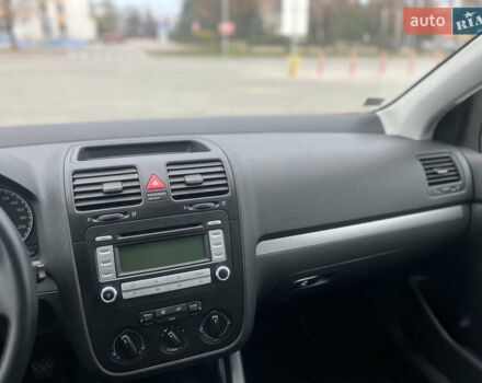 Помаранчевий Фольксваген Гольф, об'ємом двигуна 1.4 л та пробігом 232 тис. км за 6190 $, фото 34 на Automoto.ua