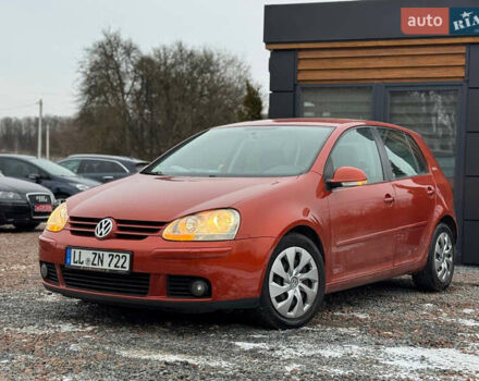 Оранжевый Фольксваген Гольф, объемом двигателя 1.6 л и пробегом 225 тыс. км за 5990 $, фото 12 на Automoto.ua