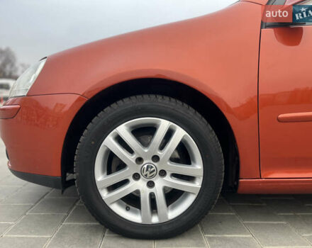 Помаранчевий Фольксваген Гольф, об'ємом двигуна 1.4 л та пробігом 232 тис. км за 6190 $, фото 15 на Automoto.ua