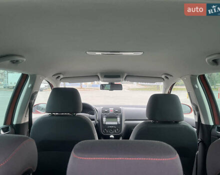 Помаранчевий Фольксваген Гольф, об'ємом двигуна 1.4 л та пробігом 232 тис. км за 6190 $, фото 67 на Automoto.ua