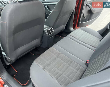 Помаранчевий Фольксваген Гольф, об'ємом двигуна 1.4 л та пробігом 232 тис. км за 6190 $, фото 52 на Automoto.ua