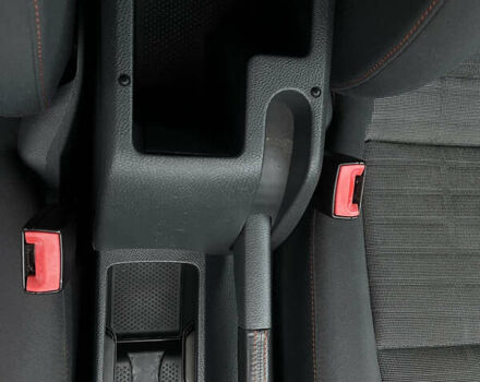 Помаранчевий Фольксваген Гольф, об'ємом двигуна 1.4 л та пробігом 232 тис. км за 6190 $, фото 45 на Automoto.ua