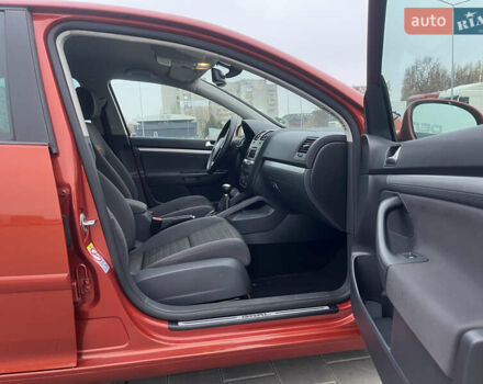 Помаранчевий Фольксваген Гольф, об'ємом двигуна 1.4 л та пробігом 232 тис. км за 6190 $, фото 41 на Automoto.ua