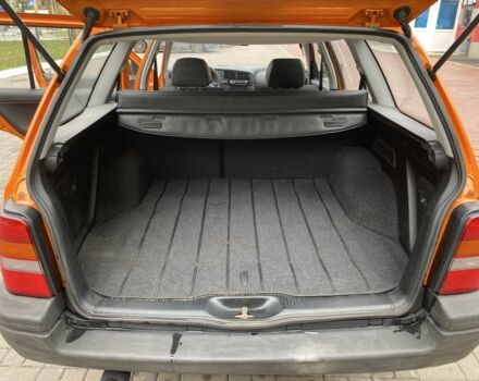 Помаранчевий Фольксваген Гольф, об'ємом двигуна 1.8 л та пробігом 139 тис. км за 2850 $, фото 23 на Automoto.ua