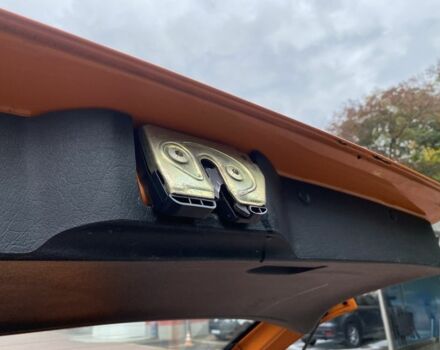 Помаранчевий Фольксваген Гольф, об'ємом двигуна 1.8 л та пробігом 139 тис. км за 2850 $, фото 20 на Automoto.ua